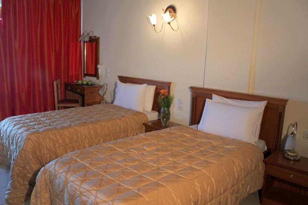 Famissi Eden Hotel 칼람파카 객실 사진