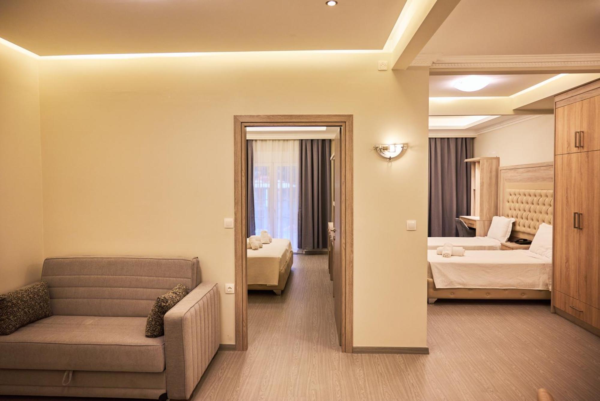 Famissi Eden Hotel 칼람파카 외부 사진